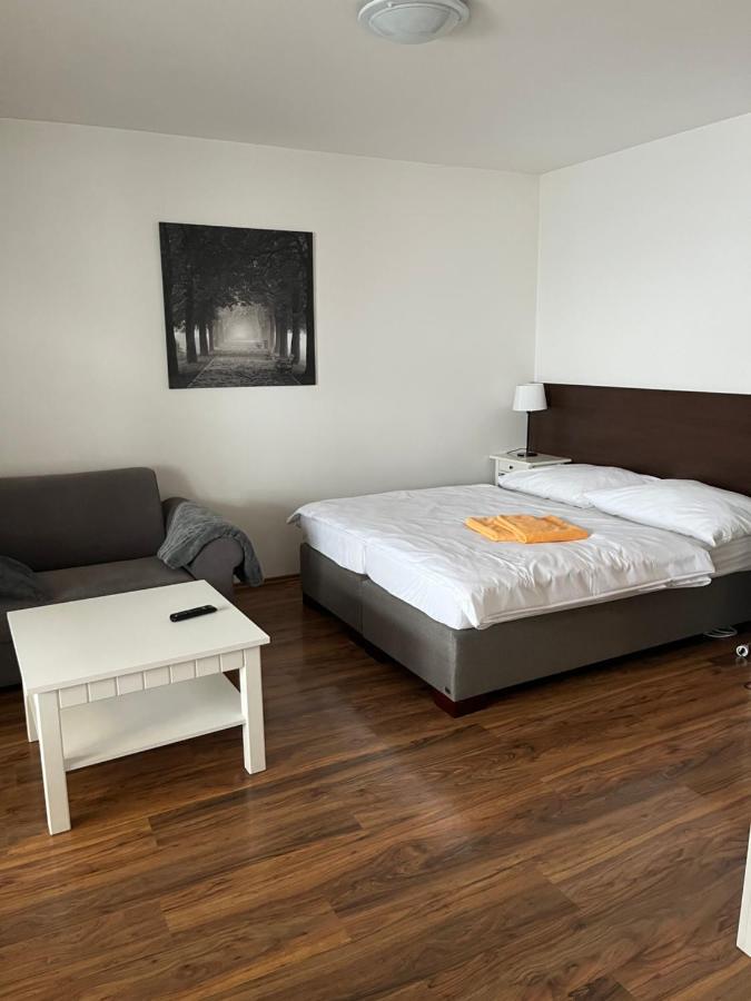 רוז'ומברוק Apartman Viktoria 5 מראה חיצוני תמונה